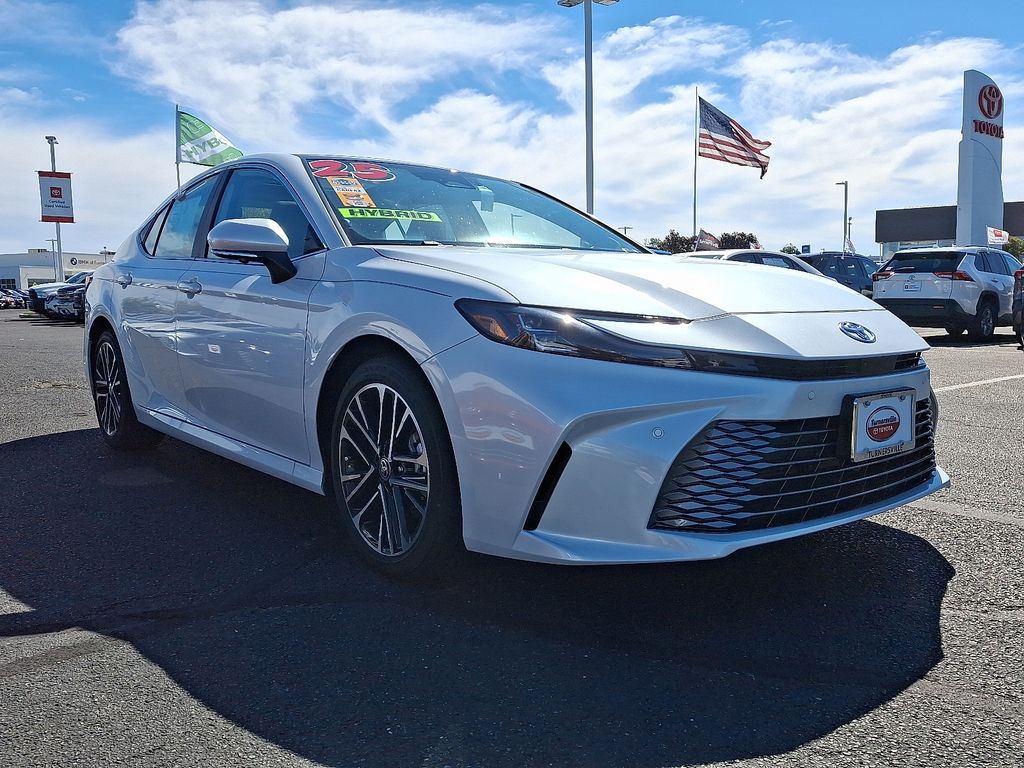 Thumbnail: 2025 Toyota Camry - 3