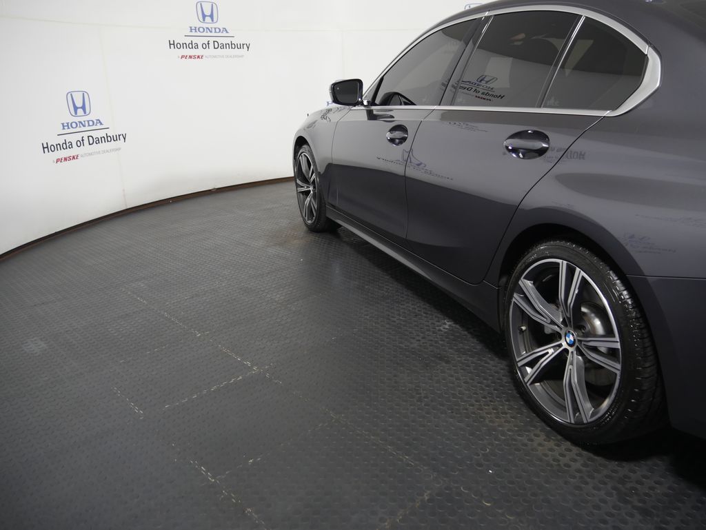 Thumbnail: 2021 BMW 3 Series - 11