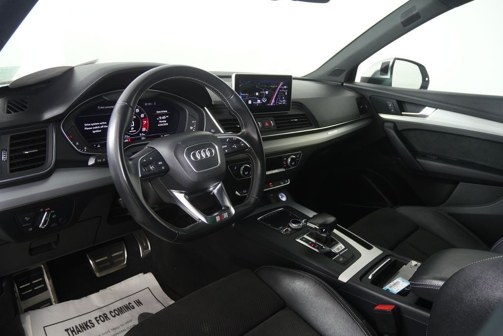 Thumbnail: 2018 Audi SQ5 - 11
