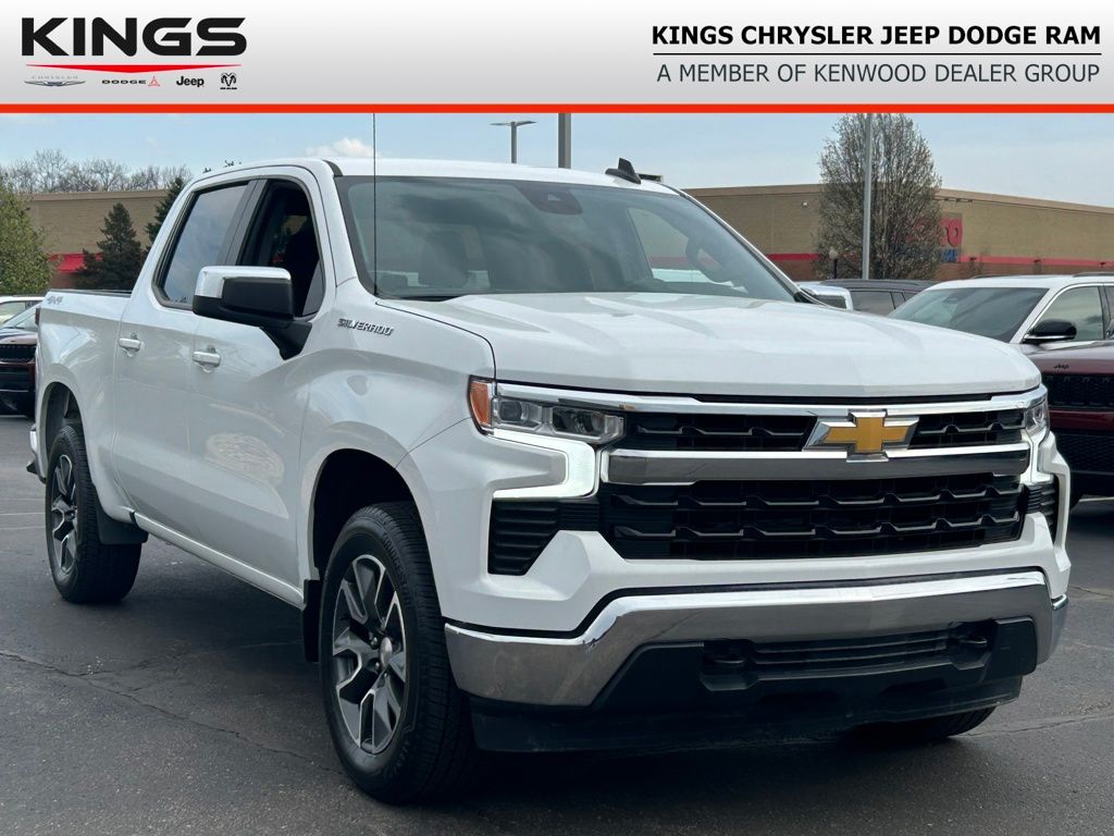 Summit White 2024 Chevrolet Silverado 1500 LT Crew Cab 4WD Pickup Truck Four-Wheel Drive 8-Speed Automatic