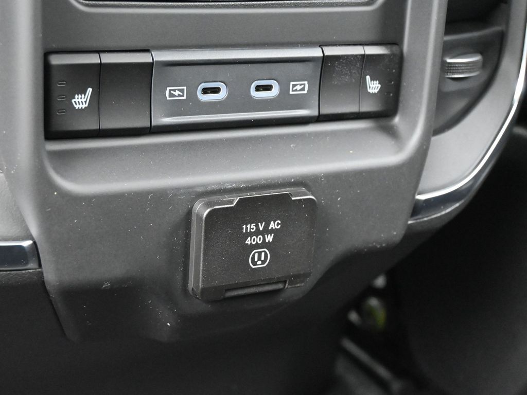 New 2026 Granite Crystal Metallic Clearcoat Ram Laramie image 35