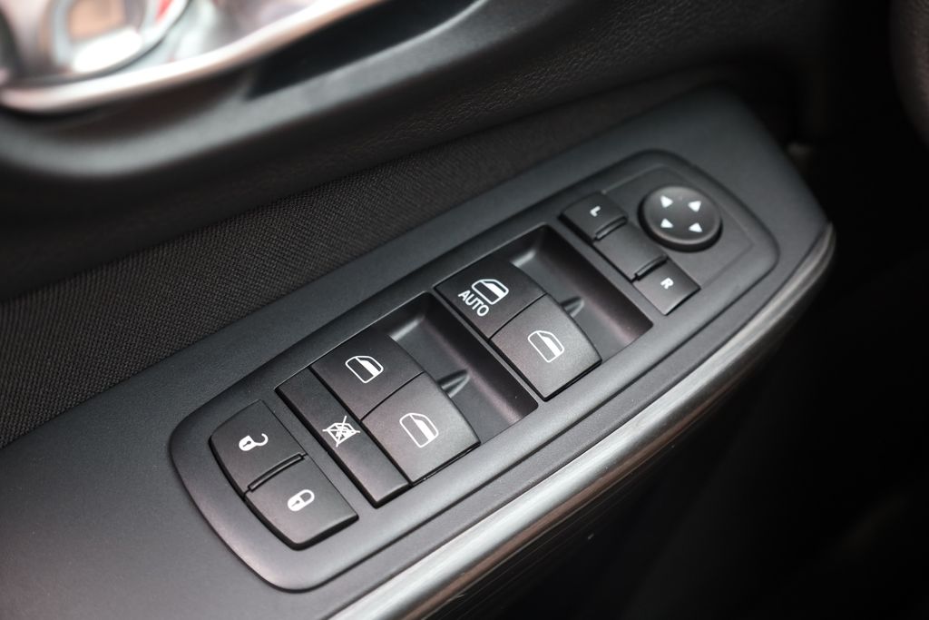 used 2017 Jeep Cherokee car, priced at $8,985