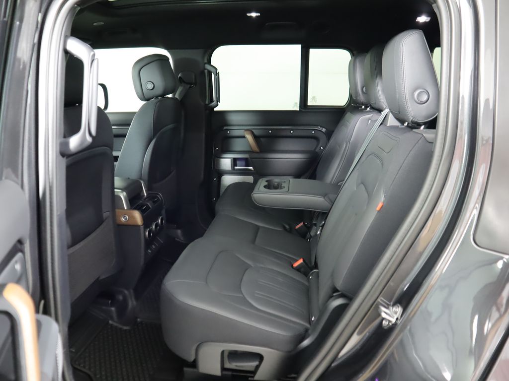 Thumbnail: 2024 Land Rover Defender - 24