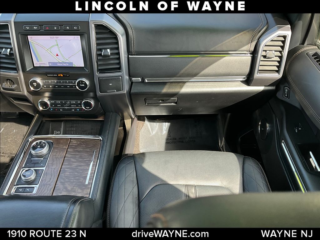 2020 Ford Expedition Platinum photo