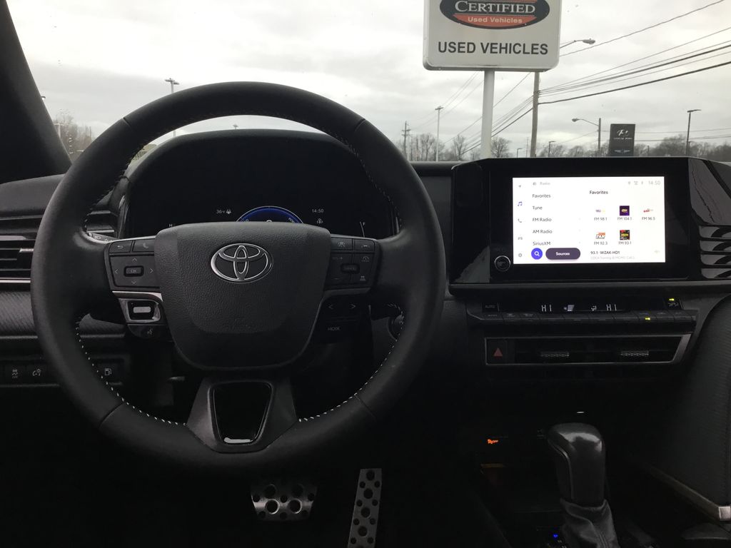 Thumbnail: 2025 Toyota Camry - 11