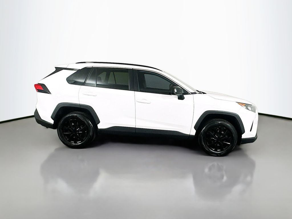 Thumbnail: 2019 Toyota RAV4 - 4