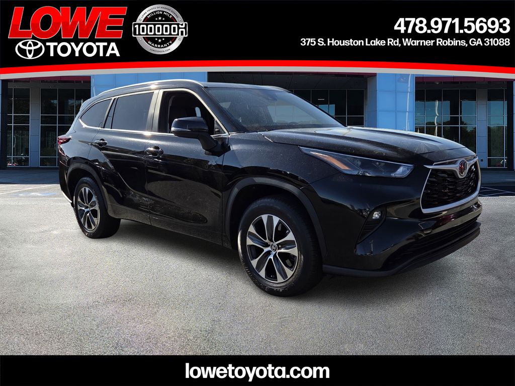 2025 Toyota Highlander XLE FWD