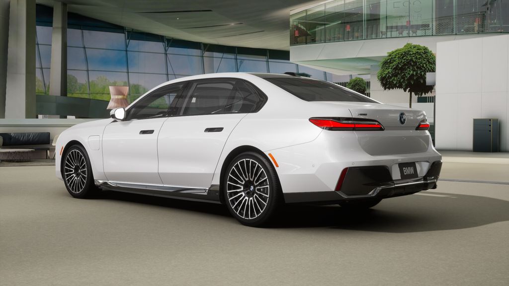 Thumbnail: 2025 BMW 7 Series - 28
