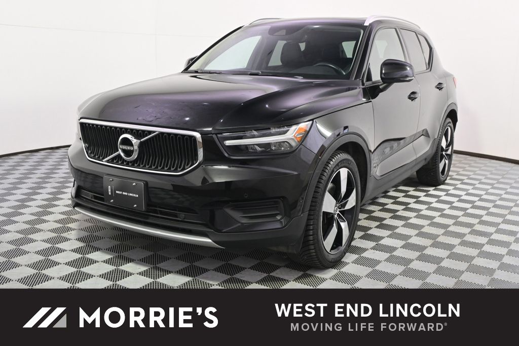 2019 Volvo XC40 T5 Momentum AWD