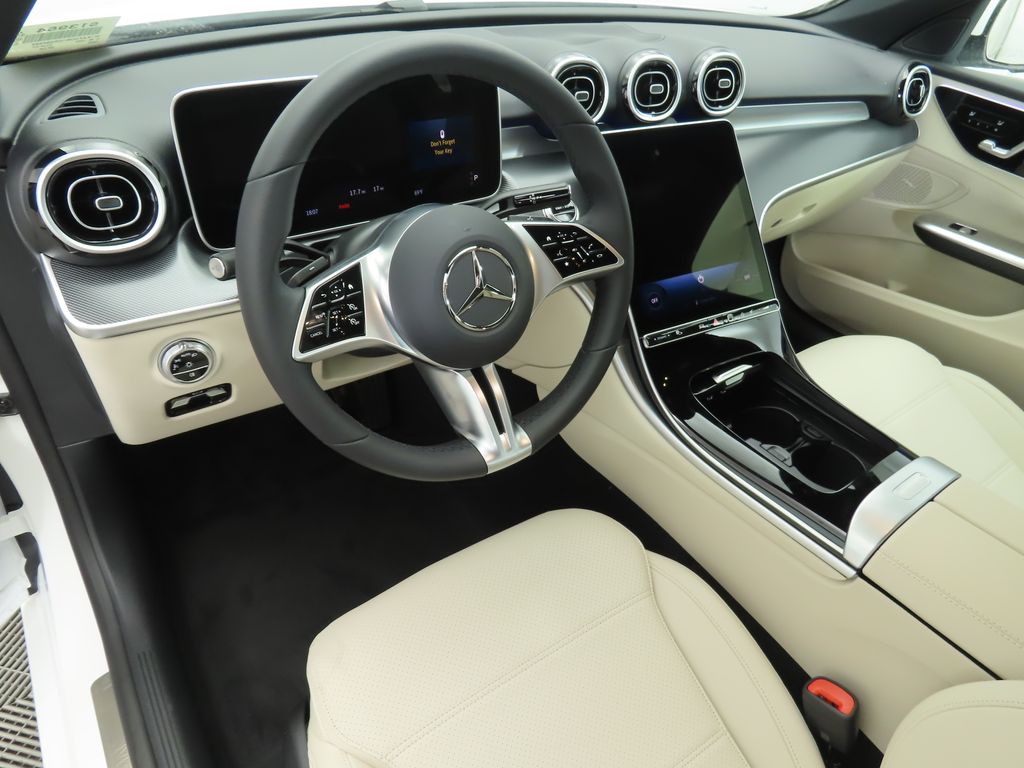 Thumbnail: 2025 Mercedes-Benz C-Class - 9