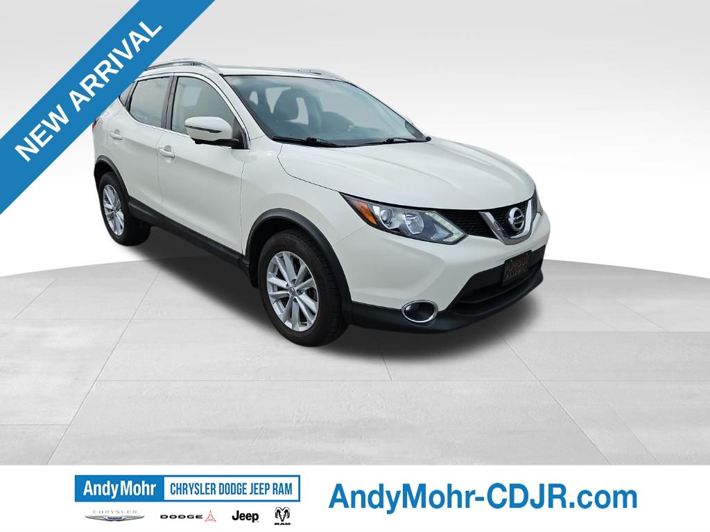 Pearl White 2017 Nissan Rogue Sport SV AWD SUV / Crossover All-Wheel Drive Continuously Variable Transmission