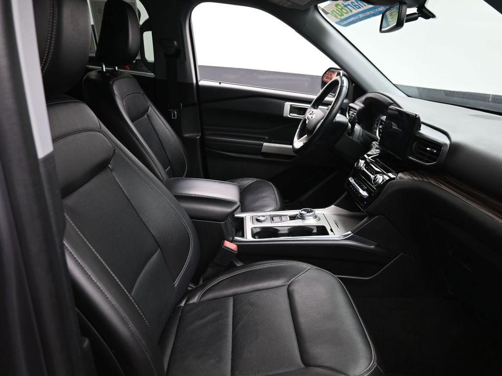 Certified Used 2022 Gray Ford Limited image 7