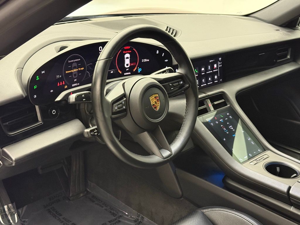 Thumbnail: 2021 Porsche Taycan - 4
