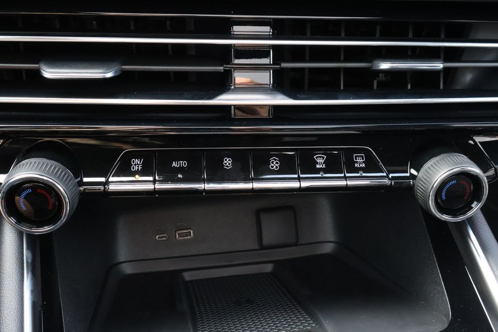 Thumbnail: 2026 Chevrolet Traverse - 31