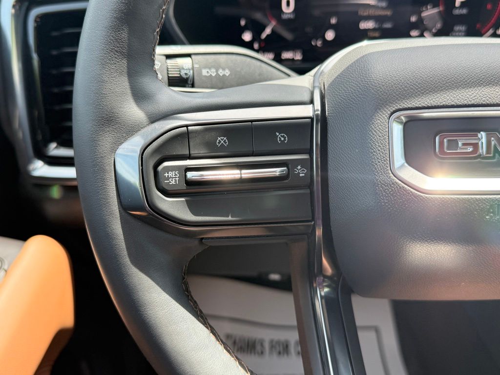 2024 GMC Canyon