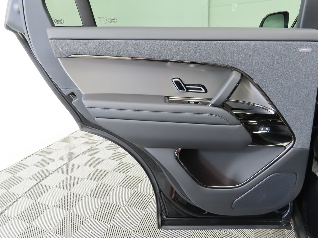 2025 Land Rover Range Rover Sport Dynamic 26