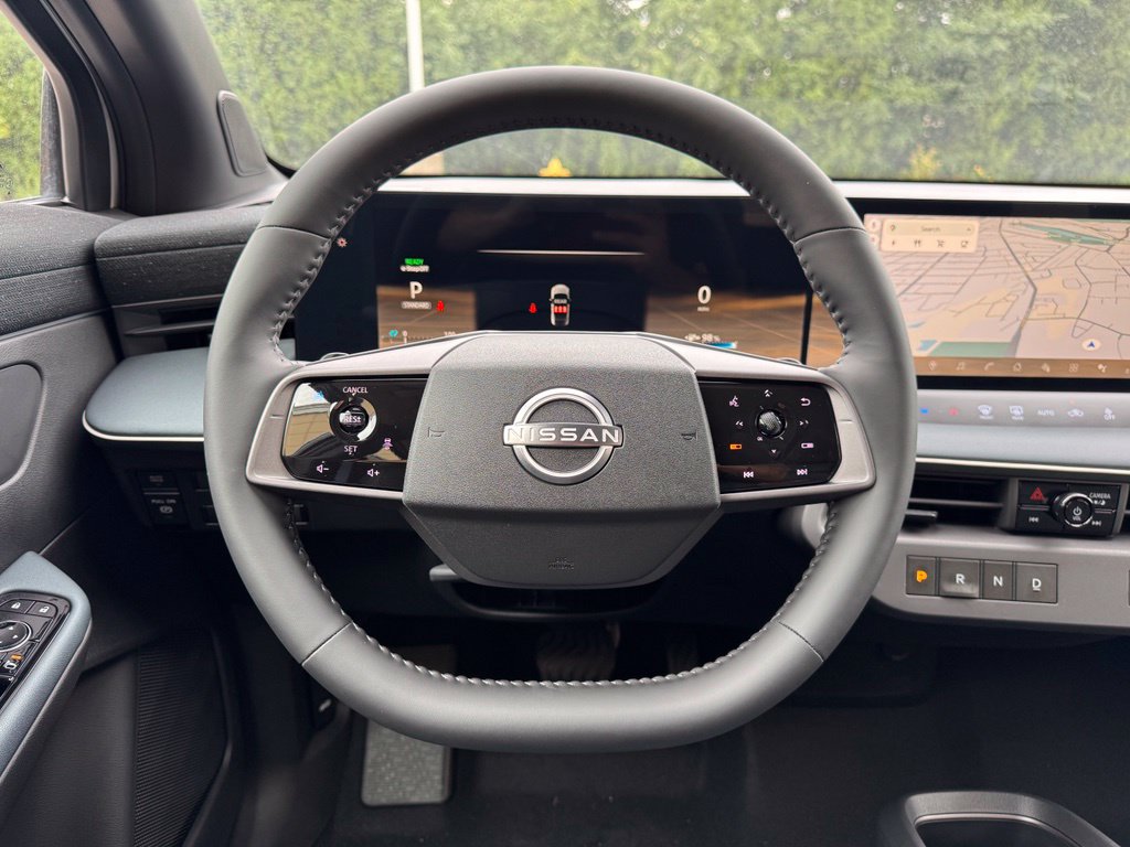 New 2026 Everest White Pearl TriCoat / Super Black Two-tone Nissan SV+ image 14