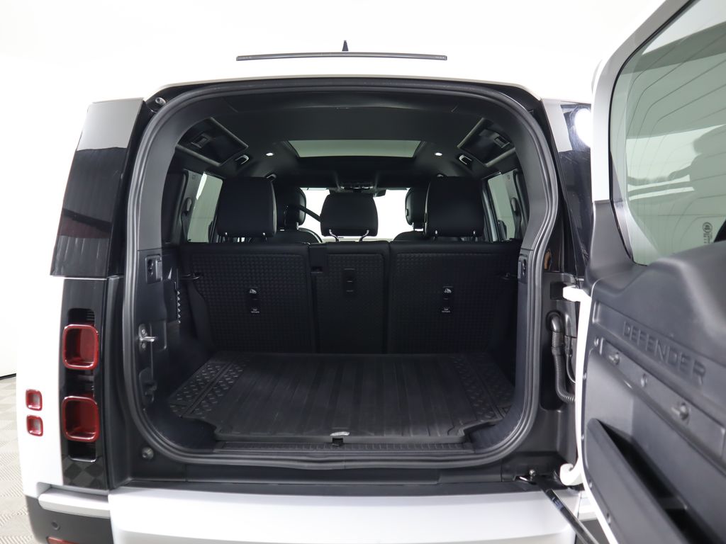 Thumbnail: 2024 Land Rover Defender - 29