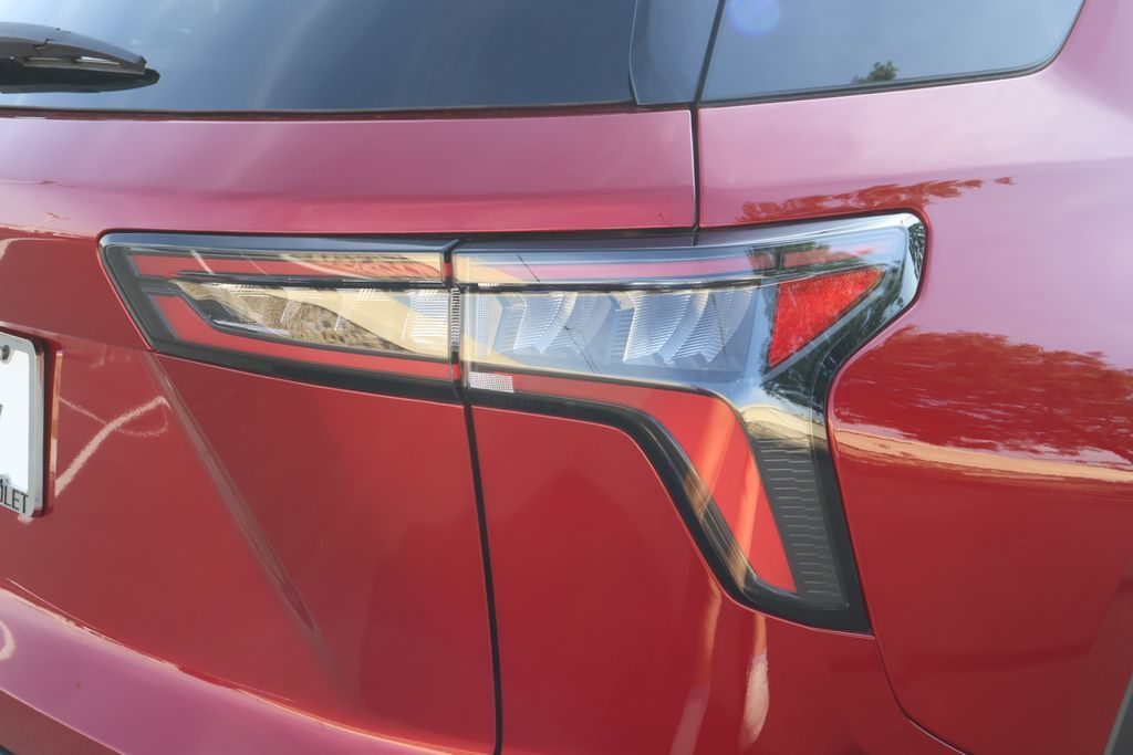 Thumbnail: 2027 Chevrolet Equinox - 7