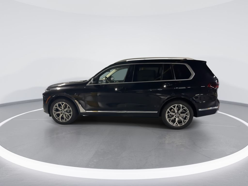 Thumbnail: 2026 BMW X7 - 5