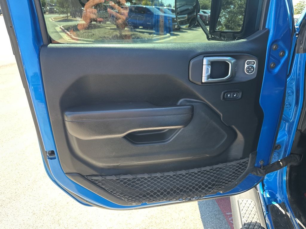 Used Car 2021 Jeep Gladiator  Sport For Sale Under $35,000 In Austin, Texas