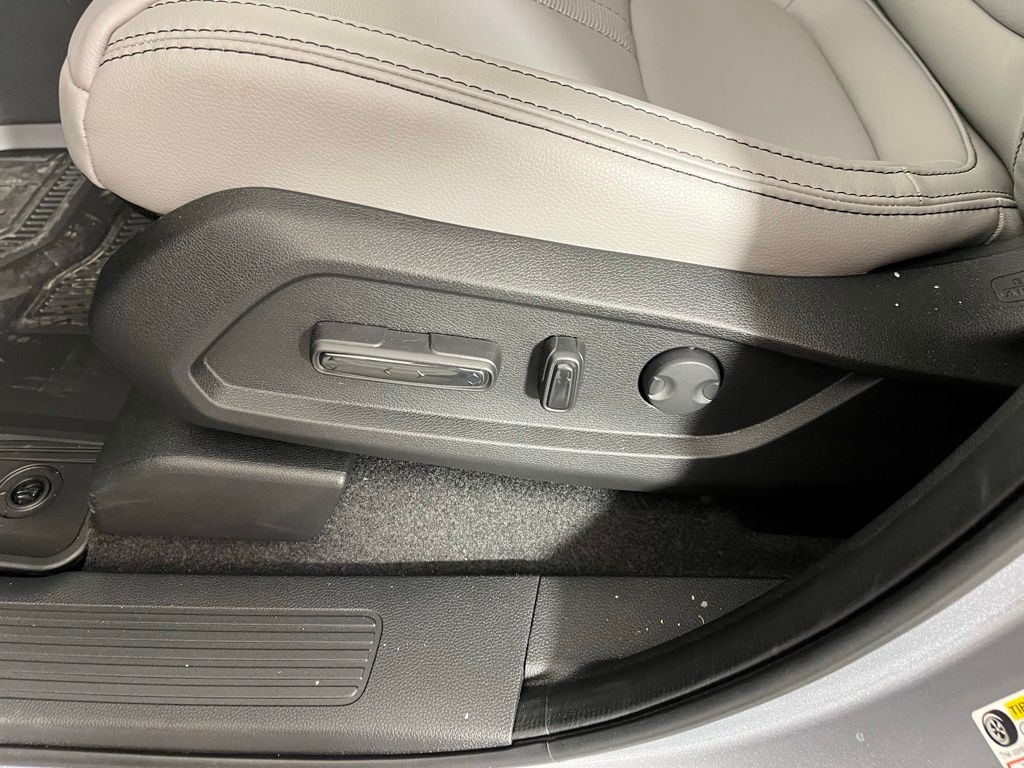 Thumbnail: 2025 Honda Pilot - 28