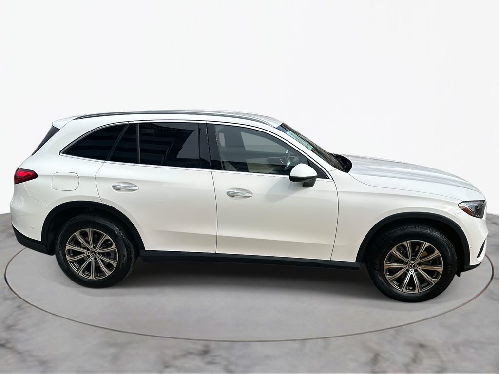 Thumbnail: 2023 Mercedes-Benz GLC - 8