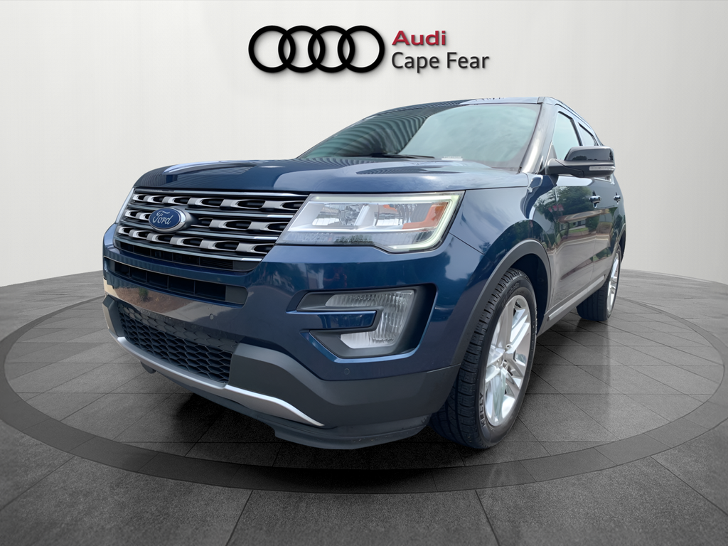  2017 Ford Explorer XLT   