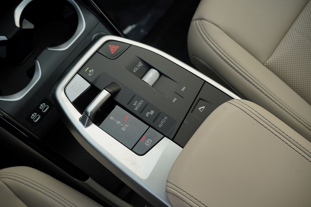 Thumbnail: 2025 BMW X1 - 18