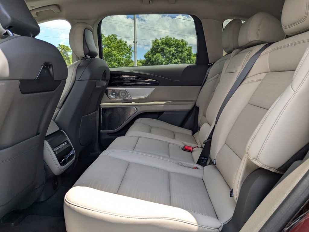 2025 Lincoln Nautilus Hybrid Reserve