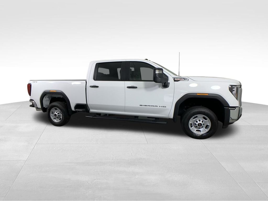 2024 GMC Sierra 2500HD Pro 7