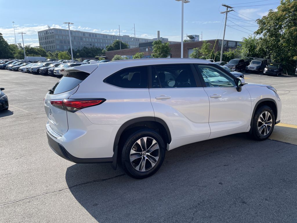 Used 2023 Toyota Highlander SUV