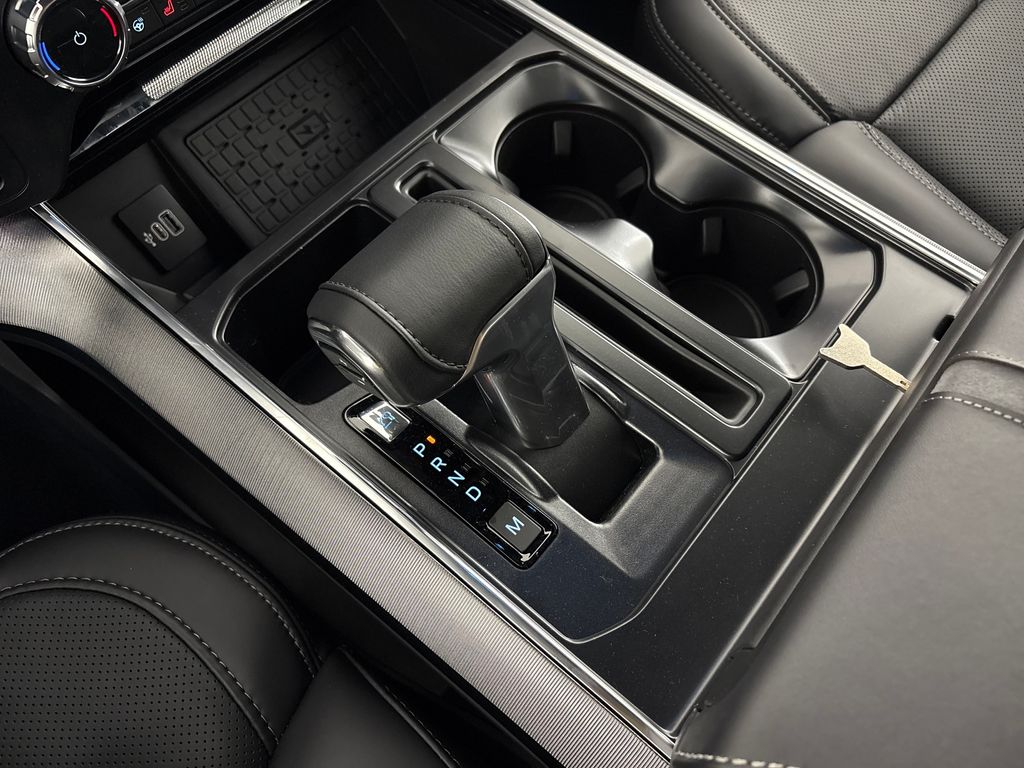 New 2026 White Ford Platinum image 26