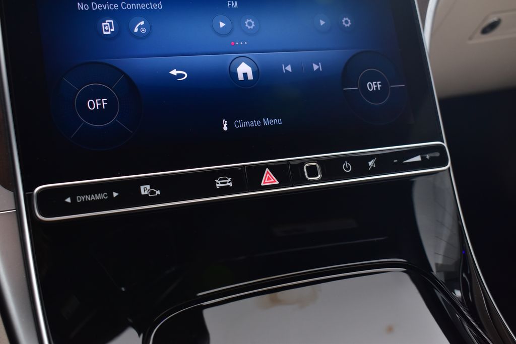 Thumbnail: 2025 Mercedes-Benz C-Class - 20