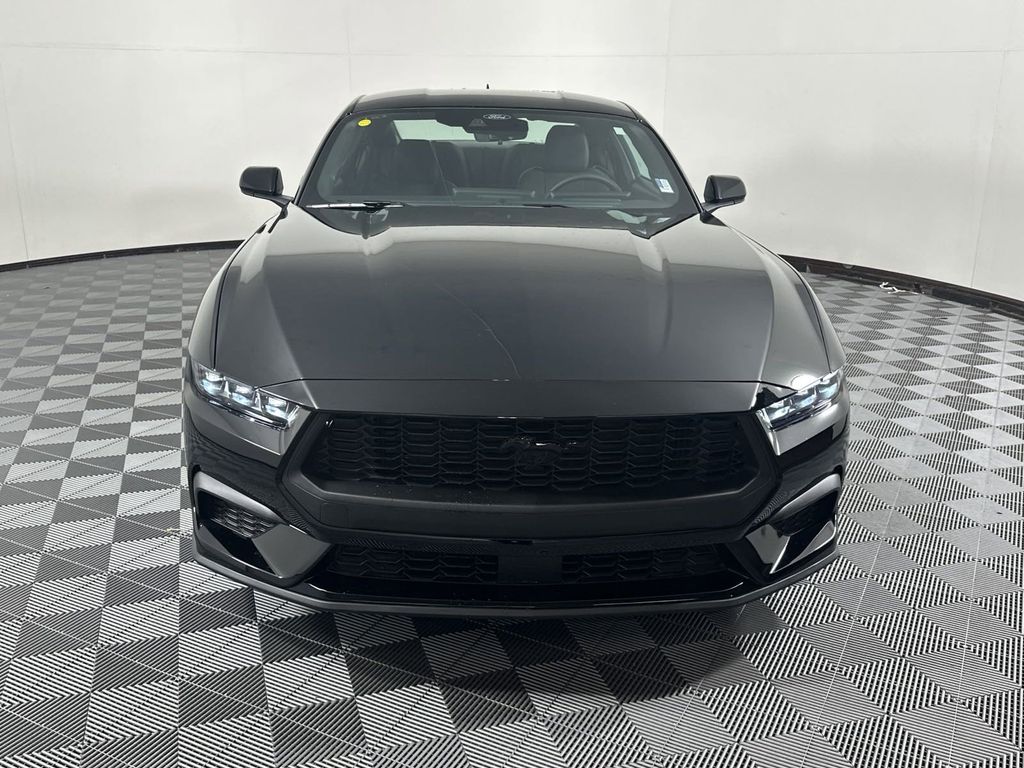 2025 Ford Mustang EcoBoost 2