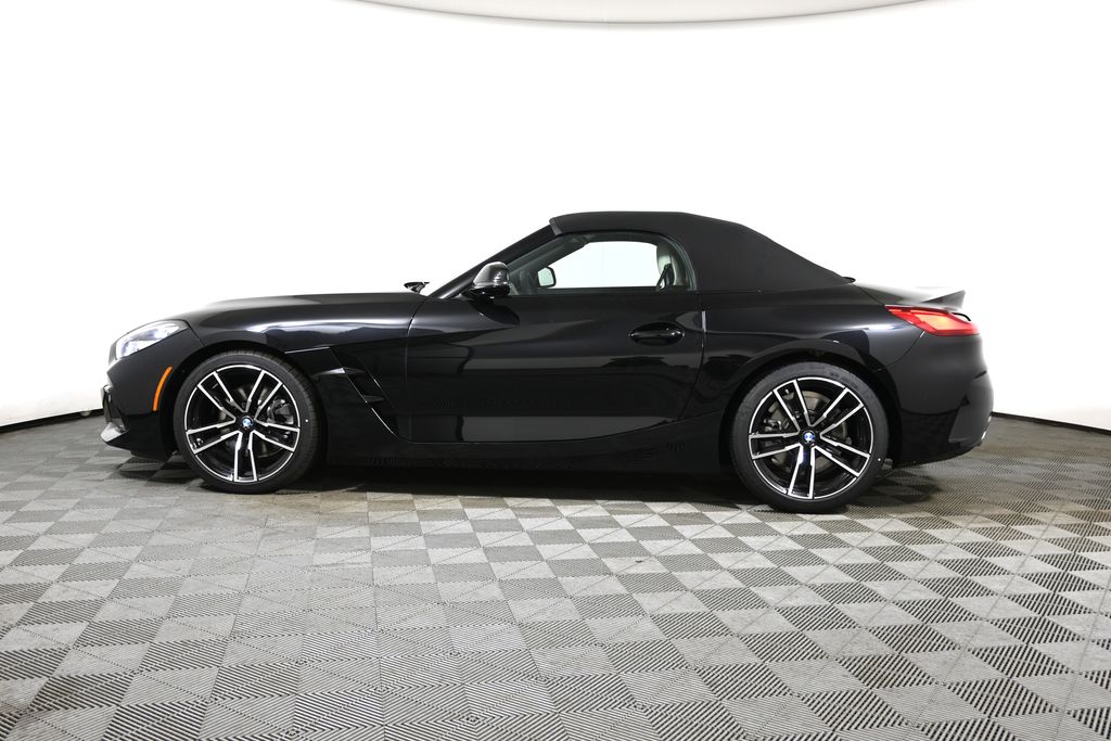 Thumbnail: 2026 BMW Z4 - 2