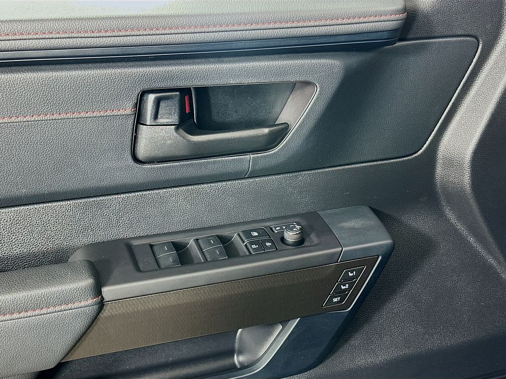 Thumbnail: 2023 Toyota Sequoia - 18