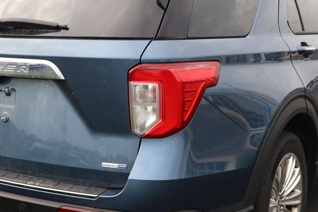 2020 Ford Explorer Limited 9
