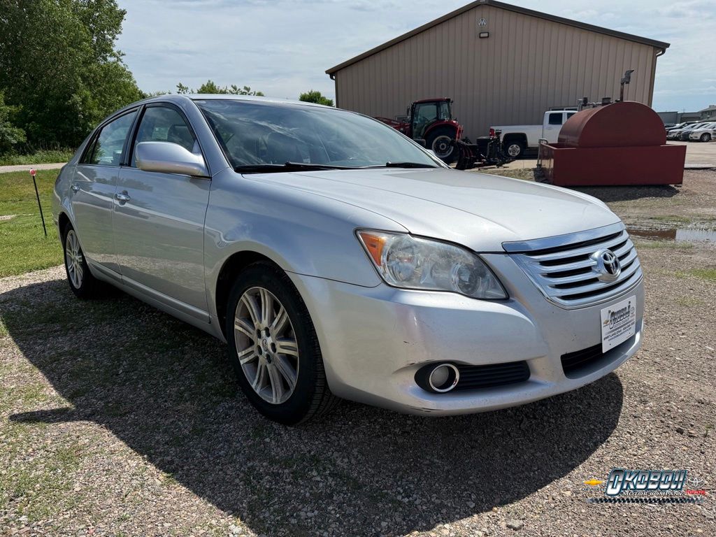 Silver 2009 Toyota Avalon Limited Sedan Front-Wheel Drive 6-Speed Automatic Overdrive