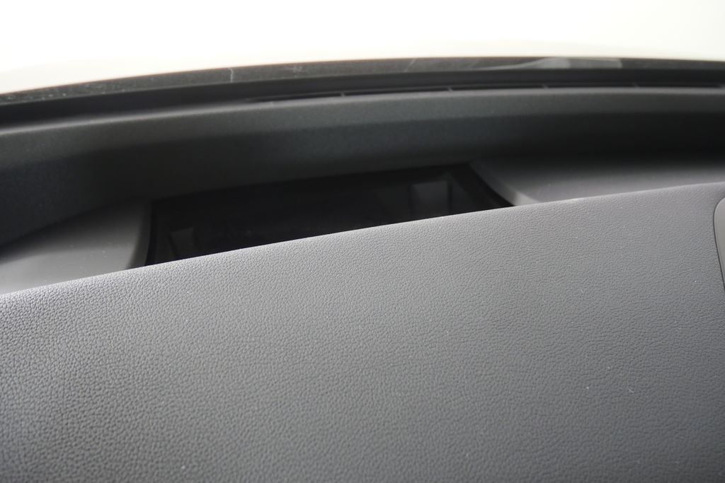 Thumbnail: 2026 BMW iX - 20