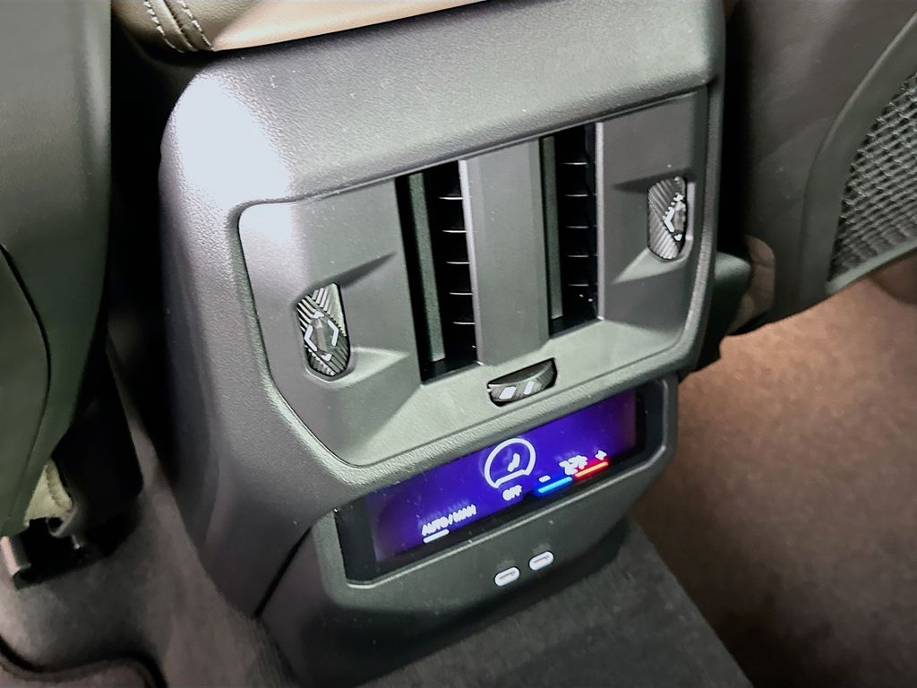 Thumbnail: 2025 BMW X3 - 18