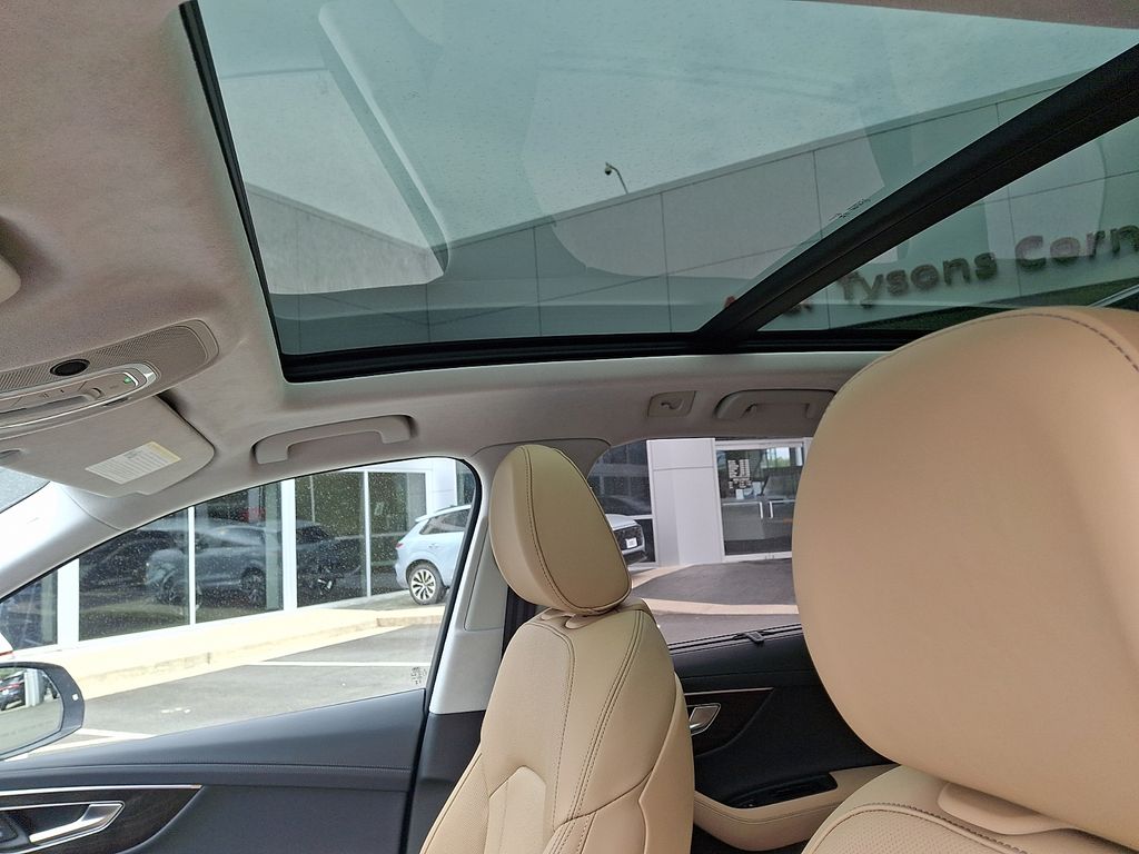 Thumbnail: 2026 Audi Q7 - 11