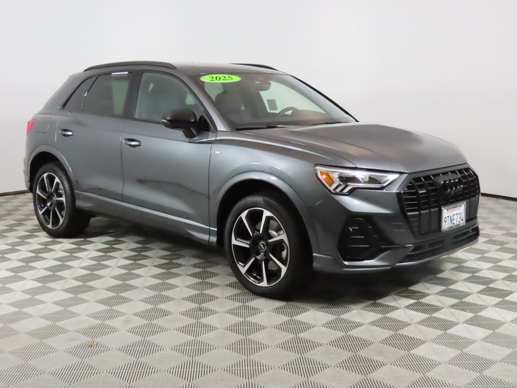 Thumbnail: 2025 Audi Q3 - 7