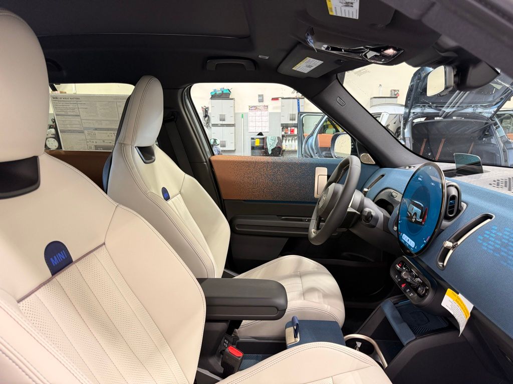 Thumbnail: 2025 MINI Cooper Countryman - 29