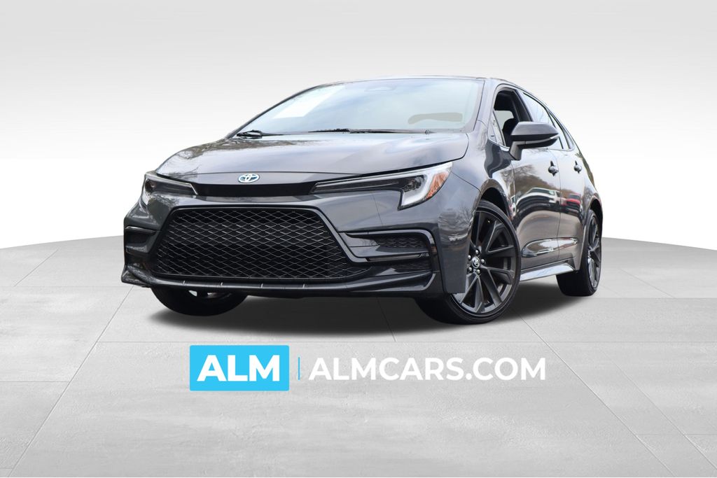 2023 Toyota Corolla SE's photo