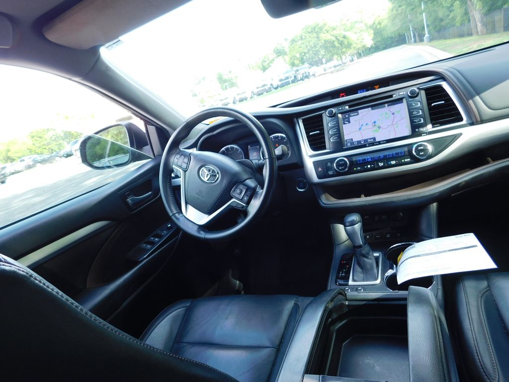 2018 Toyota Highlander XLE 7
