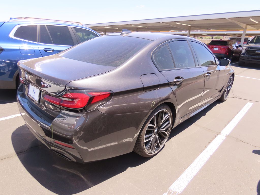 Thumbnail: 2021 BMW 5 Series - 3