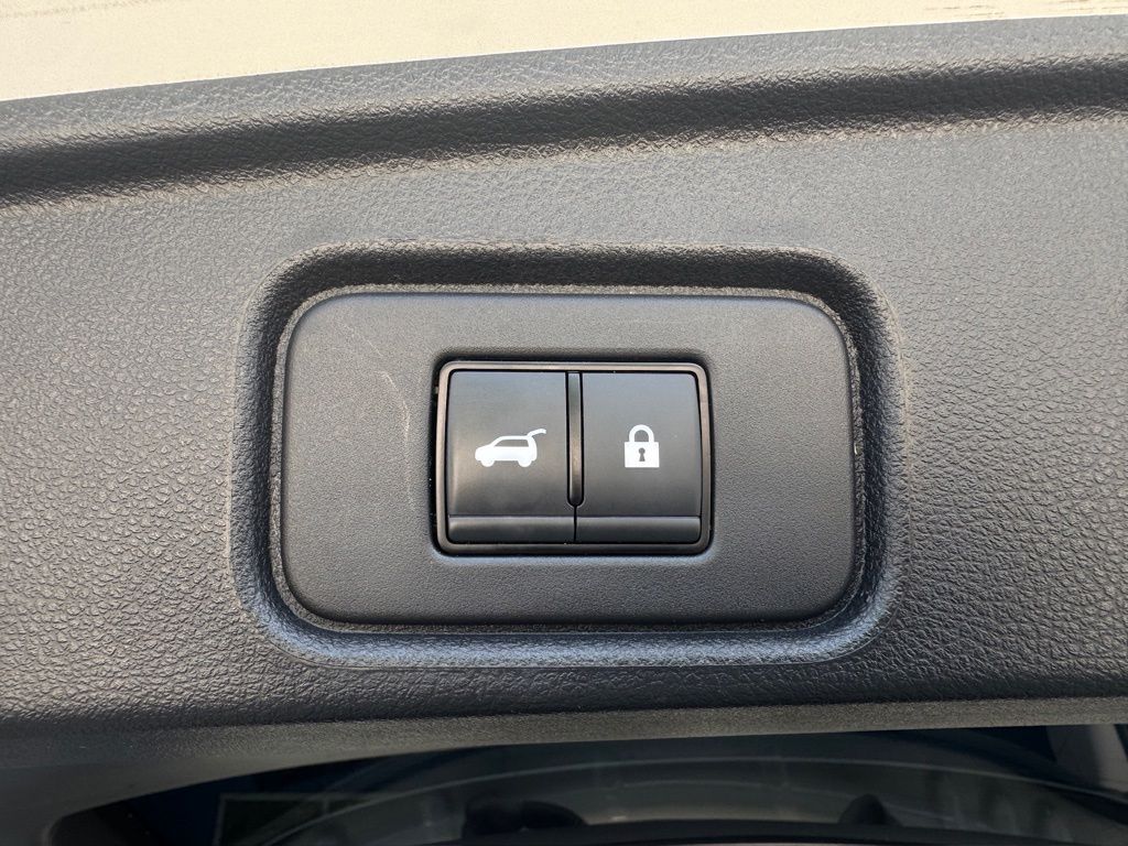 2023 Nissan Pathfinder SL White at Bravo Nissan
