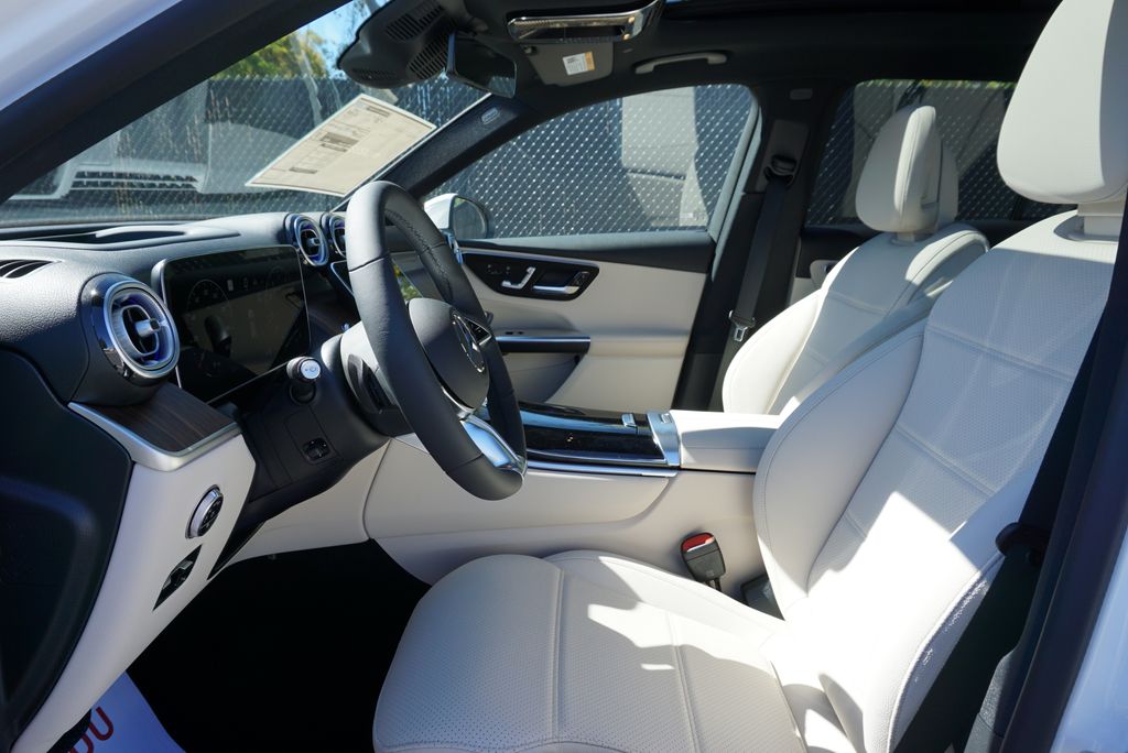 Thumbnail: 2026 Mercedes-Benz GLC - 24