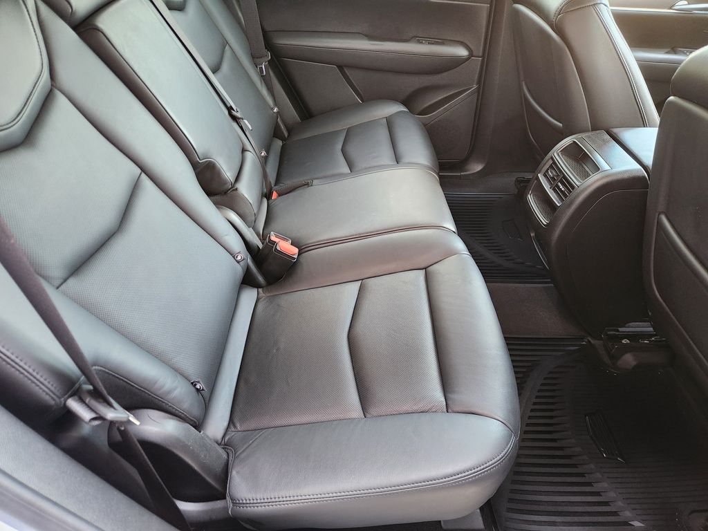 2018 Cadillac XT5 Luxury White at Bayshore Chrysler Jeep Dodge Ram